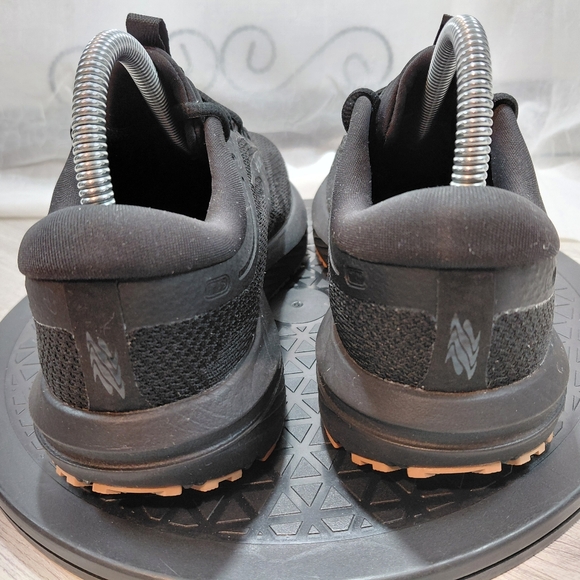 NEW Brooks Womens Revel 7  Black Running Shoes Gum Sole SIZE 8B - Picture 4 of 10